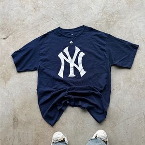 90s majestic Yankees T-shirt